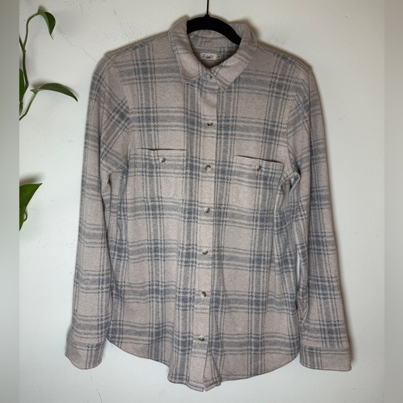 Faherty Long Sleeve Soft &Stretchy Flannel Shirt - Gray and White Plaid Shacket